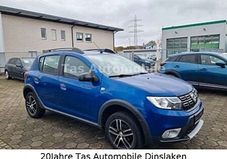 Dacia Sandero Stepway TCe 90 Celebration"1.Hand"Seniorenfahrzeug