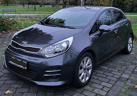 Kia Rio 1.2 ISG Dream Team Edition