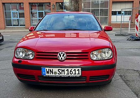 VW Golf Variant Volkswagen 1.6 Automatik Edition