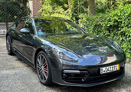 Porsche Panamera Turbo Executive