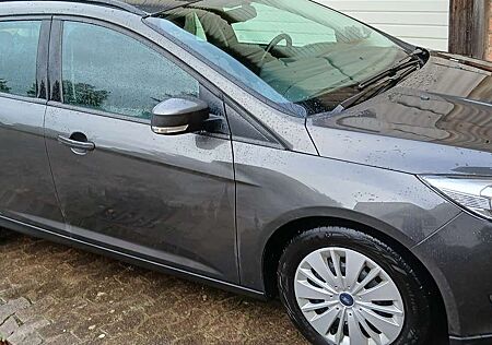Ford Focus Turnier 1.6 Ti-VCT Trend