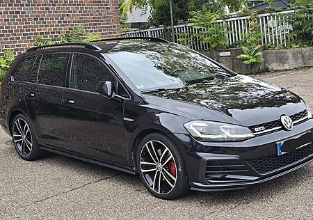 VW Golf gebraucht kaufen VW Golf Volkswagen GTD 2.0 DSG*ACC*DCC*MATRIX*KAMERA*DYNAUDIO*NAVI