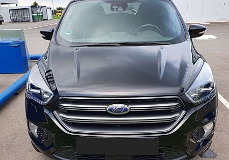 Ford Kuga 2.0 TDCi 4x4 ST-Line