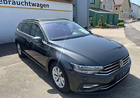 VW Passat Variant Volkswagen Business Automatik