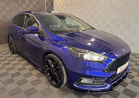Ford Focus Lim.ST*RECARO*SONY-APPLE-BI XEN.-SHZ-KLIMA