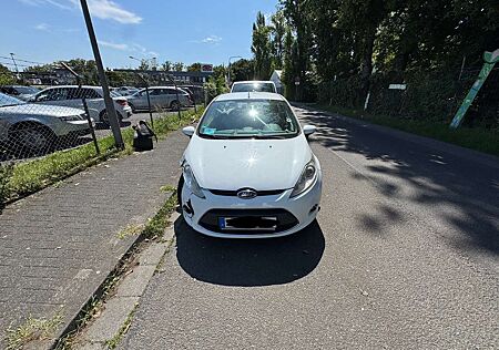 Ford Fiesta Titanium (Unfallauto)