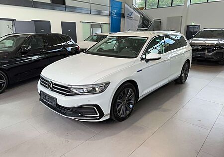 VW Passat Variant Volkswagen Passat GTE 1.4 TSI DSG AID/MATRIX/KAM/STHZ/DCC