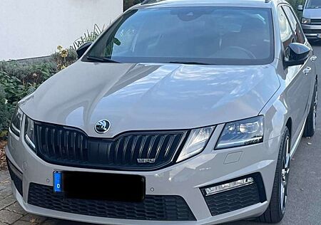 Skoda Octavia +III+Combi+Diesel+Combi+2.0+TDI+DSG+RS