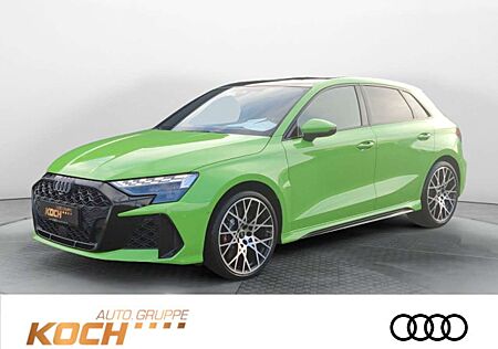 Audi RS3 Sportback q. MATRIX, HuD, RS AGA, PANO,SONOS
