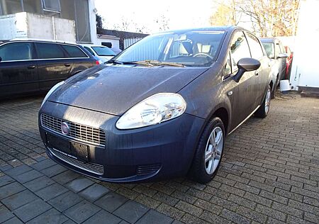Fiat Grande Punto 1.4 8V Dynamic (Klima,AHK,Tüv Neu 91 TKM-Top 1A
