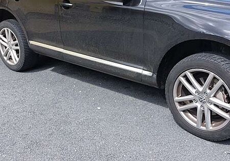 VW Touareg Volkswagen 3.0 V6 TDI DPF Aut. Individual