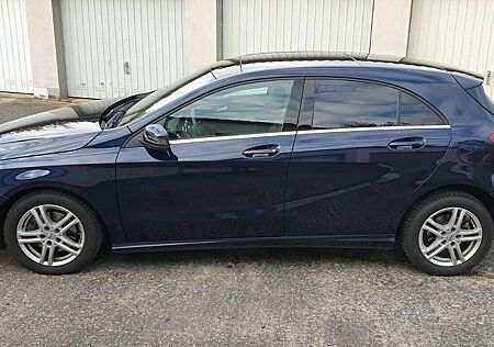 Mercedes-Benz A 160 Sport 102 PS Unfallfrei/Panoramadach