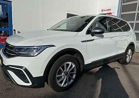 VW Tiguan Allspace Volkswagen 2.0 TDI SCR 4Motion DSG Life