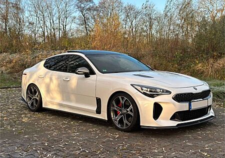 Kia Stinger GT 4WD*Bi-LED*360-Kamera*Navi*Brembo*