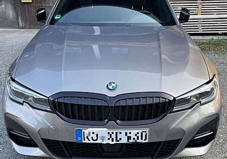 BMW 330d 330 +Touring+Aut.M+Sport