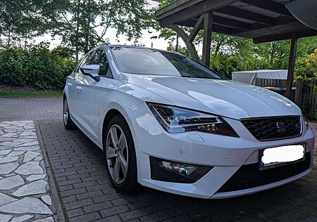 Seat Leon ST 1.4 TSI ACT LED Scheckheft PDC SHZ