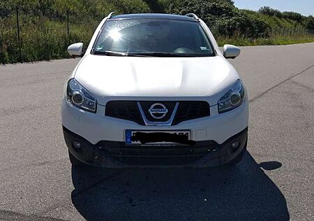 Nissan Qashqai Vollleder, 360° Kamera