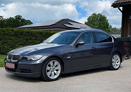 BMW 330i 330