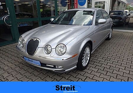 Jaguar S-Type 4.2L V8 PDC Touchdisplay Leder-Ausstattung