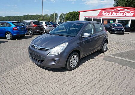 Hyundai i20 1.2 Comfort GANZJAHRESREIFEN