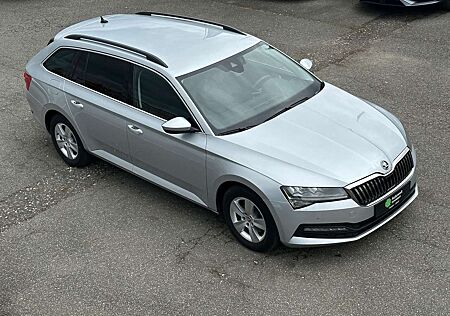 Skoda Superb Combi 2.0TDI DSG NAVI STANDH. VIRTUAL AHK