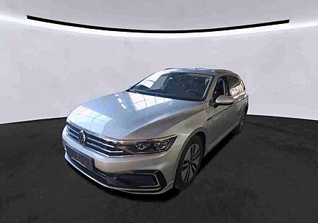 VW Passat Variant Volkswagen GTE ACC Travel IQ Matrix Standhei
