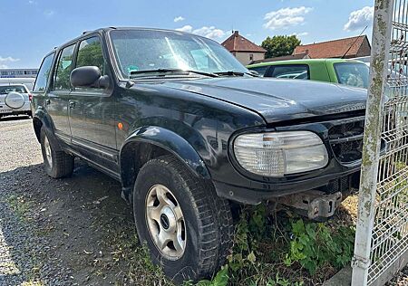 Ford Explorer 4,0 Black Edition