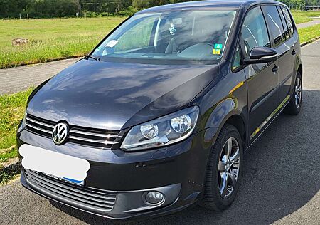 VW Touran Volkswagen 1.6 TDI DPF Trendline