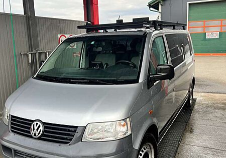 VW T5 Caravelle Volkswagen LR 2,5 TDI Automatik
