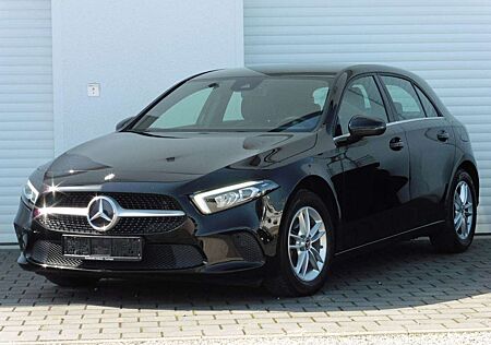 Mercedes-Benz A 200 d 4MATIC WIDE LED Navi Distronic Kamera