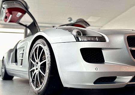 Mercedes-Benz SLS Coupe
