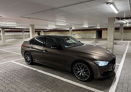 BMW 328i 328 Luxury Line - Head Up / TÜV Neu / Scheckheft