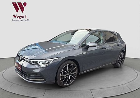 VW Golf Volkswagen Move*PANO*AHK*ACC*RCAM*HUD*LED*CARPLAY*