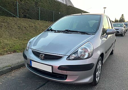 Honda Jazz 1.4 Automatik gepflegt 2.Hand TÜV 12/26 Allwetter