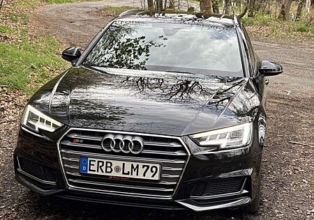 Audi S4 3.0 TFSI quattro