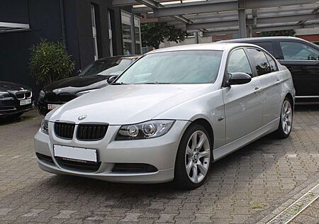 BMW 318 d E90*LIMO*SPORTPAKET*KAMERA*BLUETOOTH*