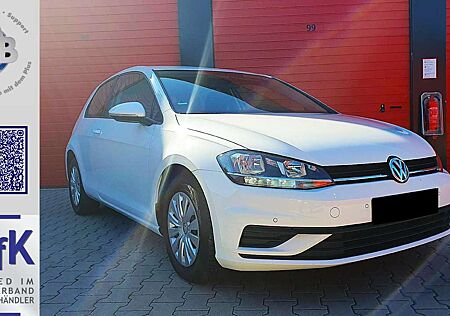 VW Golf Volkswagen 1.6 TDI SCR Trendline - Klima, PDC v/h