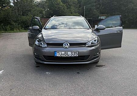VW Golf Variant Volkswagen Golf VII Variant 1.4 TSI gute Austattung!