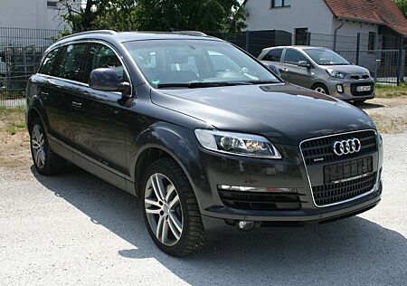 Audi Q7 3.0 TDI quattro *Sportpaket*Navi*Xenon*