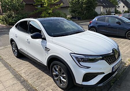 Renault Arkana AHK / Panodach TCe Mild Hybrid 140 EDC Techno