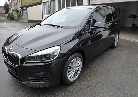 BMW 218 Advantage Autom. Scheckheft b. LED PDC Kamera