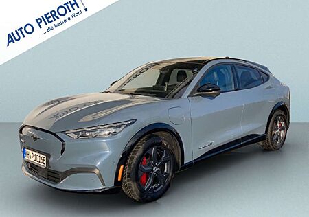 Ford Mustang Mach-E AWD PREMIUM