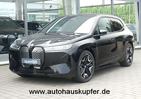 BMW iX xDrive50 Sportpak.AHK°22-°LASER*bel.Massages