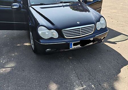 Mercedes-Benz C 240 (203.061)