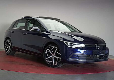 VW Golf Volkswagen 1.5 eTSI DSG Style Navi/ACC/Kamera/Virtual/