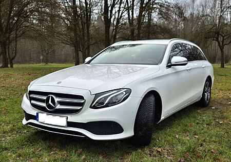 Mercedes-Benz E 220 d T 9G-TRONIC Avantgarde