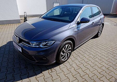VW Polo Volkswagen Life 1.0 TSI LED/AppC/Kam/SH/Kam/Nebel