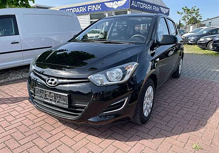 Hyundai i20 FIFA World Cup Edition aus 1.Hand+Scheckheft
