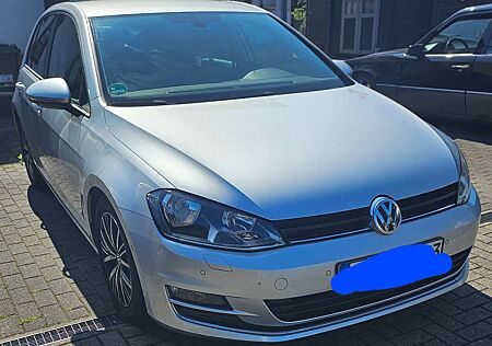 VW Golf Volkswagen 2.0 TDI 4Motion BlueMotion Technology Allstar