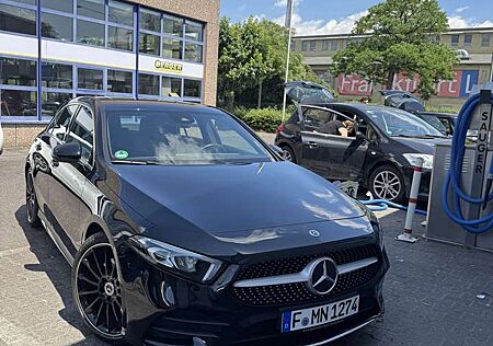 Mercedes-Benz A 220 A220 AMG line